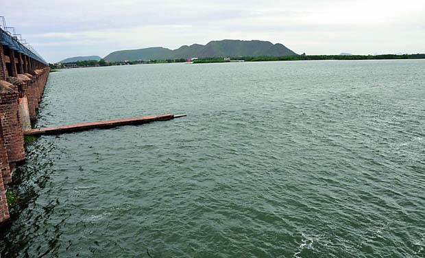 Prakasam barrage Prakasam barrage